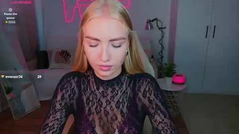 Nessa online show from July 24, 2:15 pm