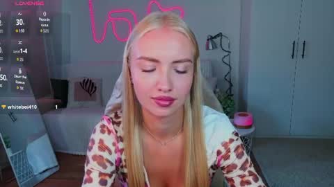 Nessa online show from July 31, 2:38 pm
