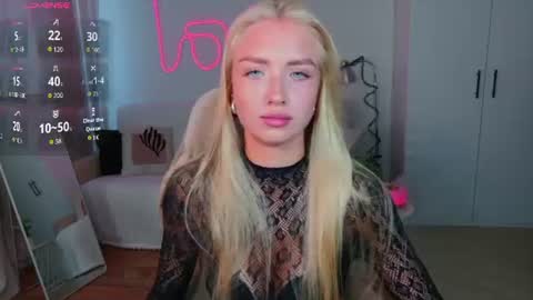 Nessa online show from August 3, 7:29 am