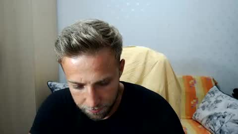 Snapshot of blondeagle chatting on July 15, 9:20 pm Mr Blond online show from July 15, 9:20 pm
