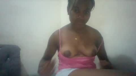 Snapshot of blondebarbiey chatting on February 5, 8:14 pm blonde online show from February 5, 8:14 pm