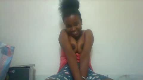 Snapshot of blondebarbiey chatting on February 11, 4:56 pm blonde online show from February 11, 4:56 pm