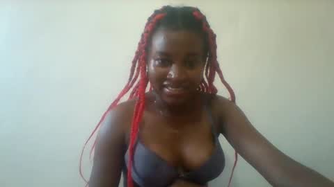 Snapshot of blondebarbiey chatting on February 25, 4:24 am blonde online show from February 25, 4:24 am