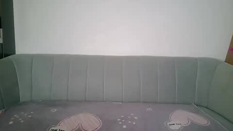 Snapshot of blondegirlg chatting on February 5, 1:15 am blondegirlg online show from February 5, 1:15 am