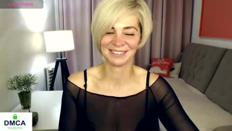Lola online show from July 15, 5:18 pm