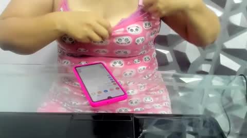 Snapshot of blondie_seex chatting on October 25, 12:34 pm Blondie online show from October 25, 12:34 pm