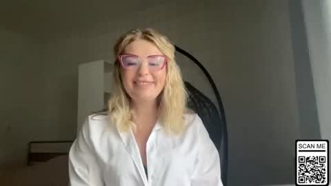 blondie_xoxoxo online show from June 26, 10:52 am
