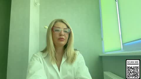 blondie_xoxoxo online show from July 19, 7:23 am