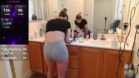 Bubbles online show from October 29, 11:50 pm