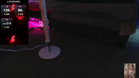 Bubbles online show from April 27, 2:09 am