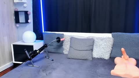 Snapshot of blondieriderx chatting on December 20, 1:22 pm BlondieRider online show from December 20, 1:22 pm