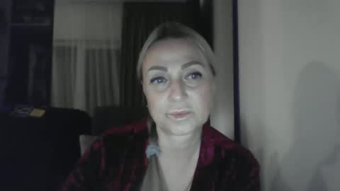 Snapshot of blondkitti chatting on September 25, 6:00 pm Iren online show from September 25, 6:00 pm