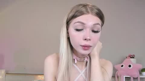 blondy_fina online show from March 24, 4:28 am