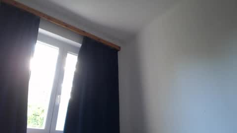 blondyelena online show from June 15, 5:42 am