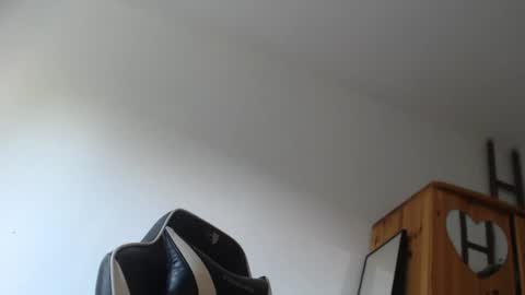 blondyelena online show from June 18, 5:41 am
