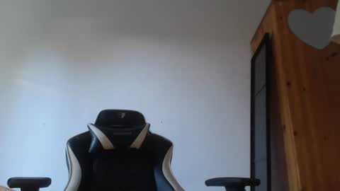 blondyelena online show from July 29, 5:16 am