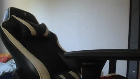 blondyelena online show from July 31, 6:35 am