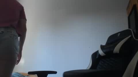 blondyelena online show from August 4, 5:32 am