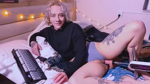 blooming_soul online show from January 17, 2:44 pm