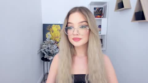 Sophia online show from January 13, 6:38 pm