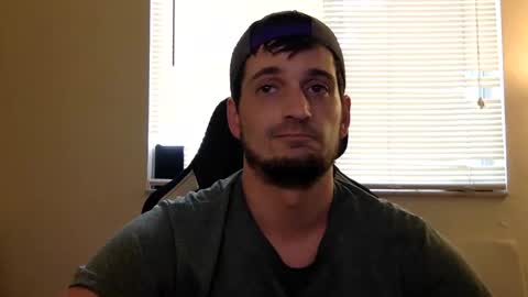 Snapshot of bls123 chatting on March 1, 3:25 pm bls123 online show from March 1, 3:25 pm