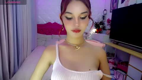 aivee online show from June 19, 2:16 am