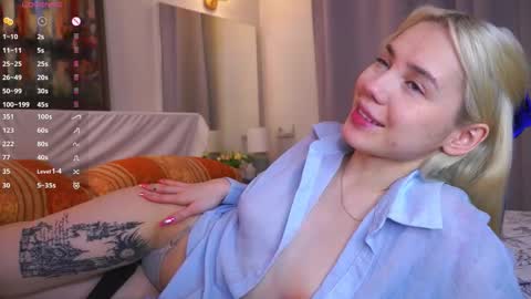 Adeline online show from November 30, 5:33 am