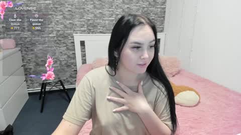 Snapshot of blue_candy28 chatting on January 4, 9:31 pm blue candy28 online show from January 4, 9:31 pm