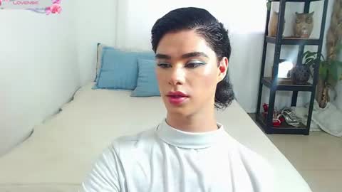 model independent  online show from July 15, 10:04 pm