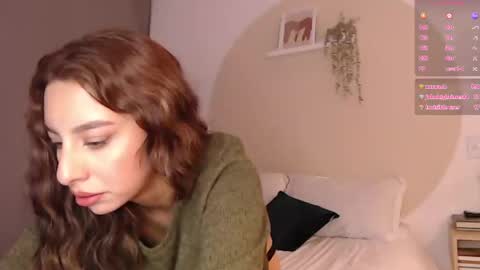 Snapshot of blue_nebula chatting on December 5, 3:48 am Blue online show from December 5, 3:48 am