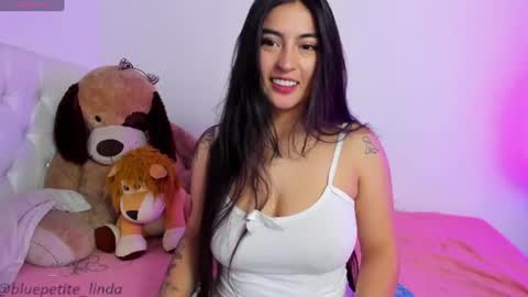 Linda  online show from June 13, 2:37 pm
