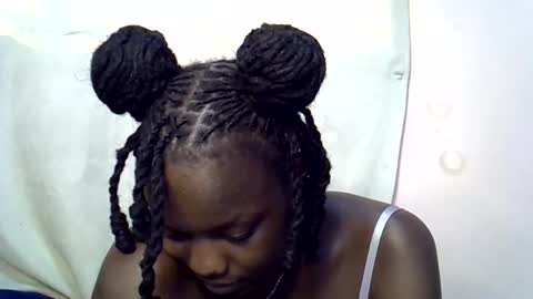 blue_savagee online show from October 17, 6:16 am