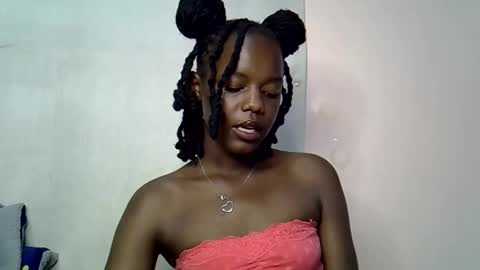 blue_savagee online show from October 18, 7:36 pm