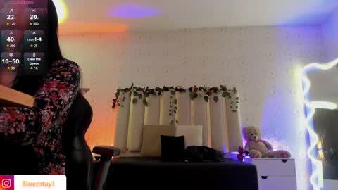 blue_tay1 online show from February 19, 11:39 am