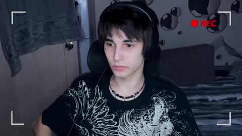 Snapshot of blue_w0rld chatting on November 5, 2:44 am SONNYVAN online show from November 5, 2:44 am