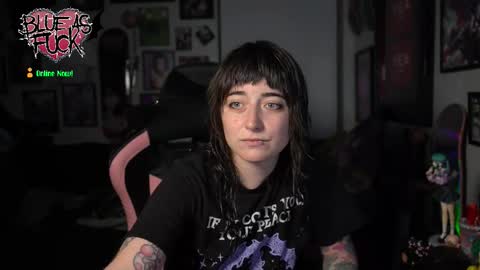 Blue online show from December 23, 1:36 am