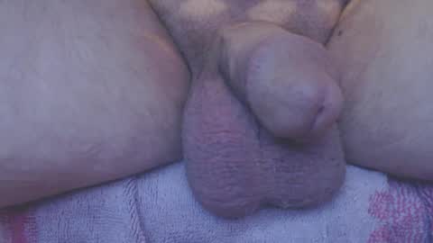 Snapshot of bluebee420 chatting on January 5, 10:21 am bluebee420 online show from January 5, 10:21 am