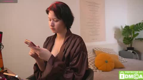 Snapshot of bluebeell chatting on November 18, 9:41 pm bluebeell online show from November 18, 9:41 pm