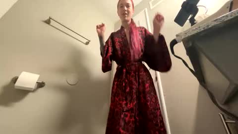 bluebloodednorsewitch online show from December 30, 4:08 pm