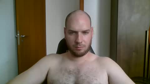 Snapshot of bluec2c chatting on December 13, 4:38 pm Blue online show from December 13, 4:38 pm