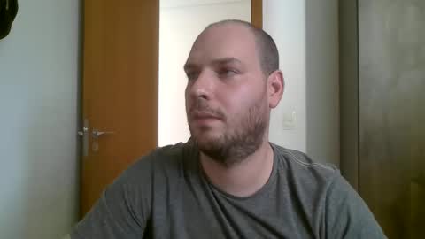 Snapshot of bluec2c chatting on December 19, 6:56 pm Blue online show from December 19, 6:56 pm