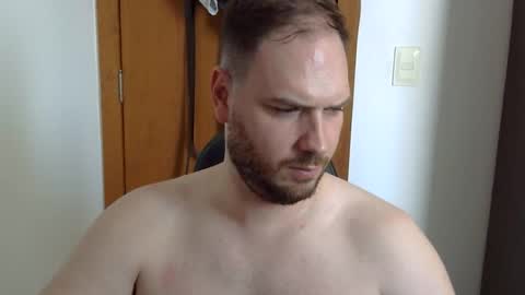 Snapshot of bluec2c chatting on October 16, 5:47 pm Blue online show from October 16, 5:47 pm