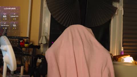 Snapshot of bluecherryyy chatting on November 18, 8:24 pm Lika online show from November 18, 8:24 pm