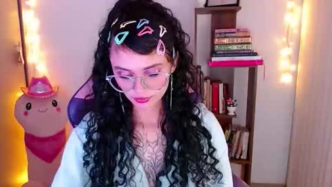 Im Abril .. Nice to meet you  thumb up me please its important  INDEPENDENT MODEL online show from November 29, 2:47 am