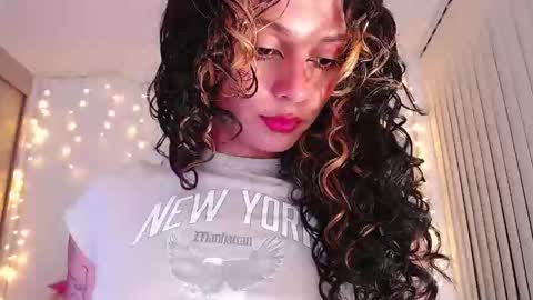Im Abril .. Nice to meet you  thumb up me please its important  INDEPENDENT MODEL online show from April 28, 2:10 am