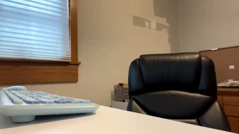 BlueEyedDDVixen online show from January 7, 2:30 pm