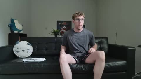 blueeyedtallguy online show from September 21, 7:04 pm