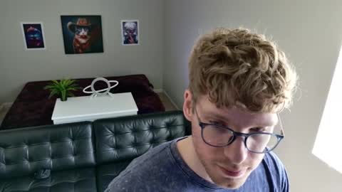 blueeyedtallguy online show from March 16, 9:19 pm