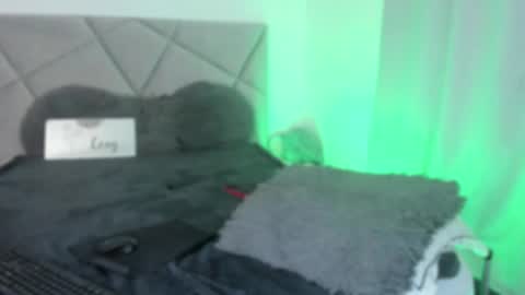 Snapshot of blueeyeslexxxy chatting on February 15, 12:43 pm blueeyeslexxxy online show from February 15, 12:43 pm