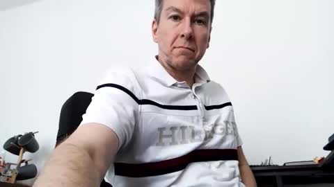 Snapshot of blueeyesteele chatting on May 21, 2:35 pm blueeyesteele online show from May 21, 2:35 pm